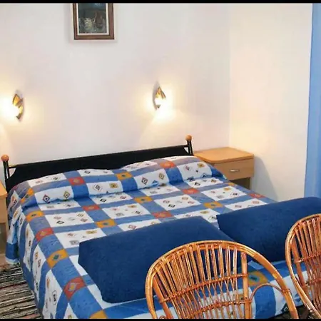 A1 Apartment *