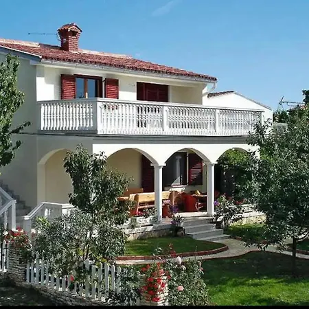 Apartment A1 *